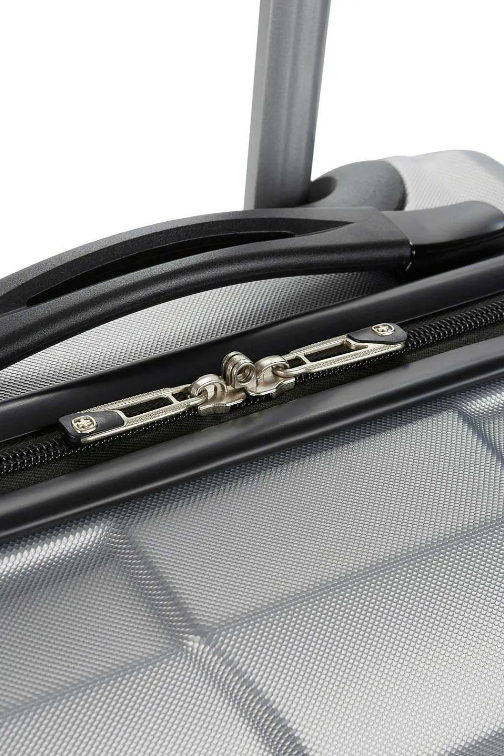 SWISSGEAR 3750 18" Carry On Hardside Spinner Luggage - Silver> Hardside